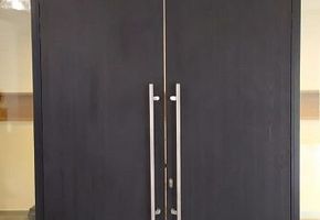 Новый офис — новые решения: ламинированные двери от NAYADA на объекте заказчика