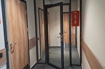 NAYADA задала стиль в новом теннисном центре — перегородки Nayada-Standart с остеклением