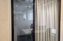 NAYADA создала в Esentai City «стеклянный» офис с характером