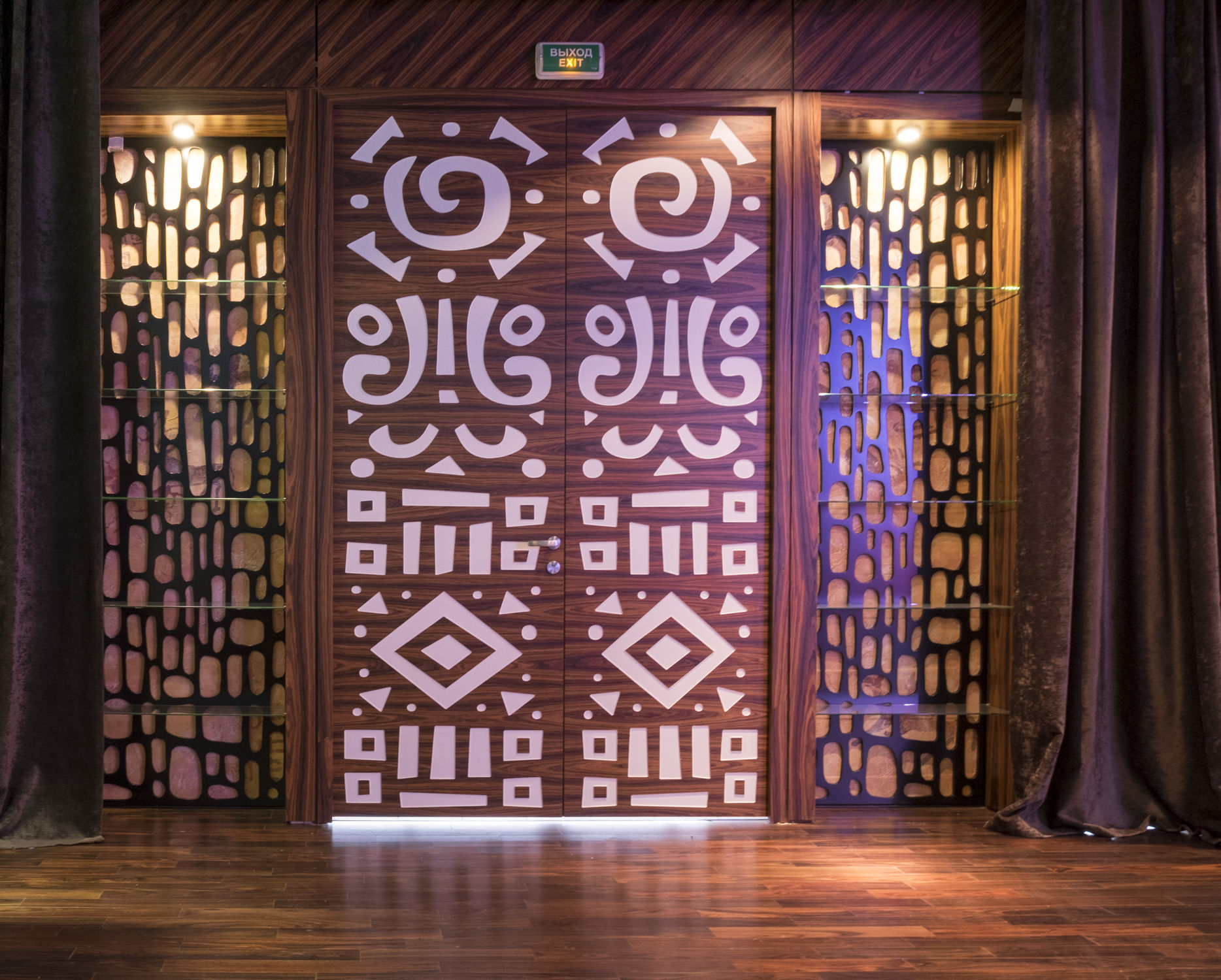 Фото Шпонированные двери Regina