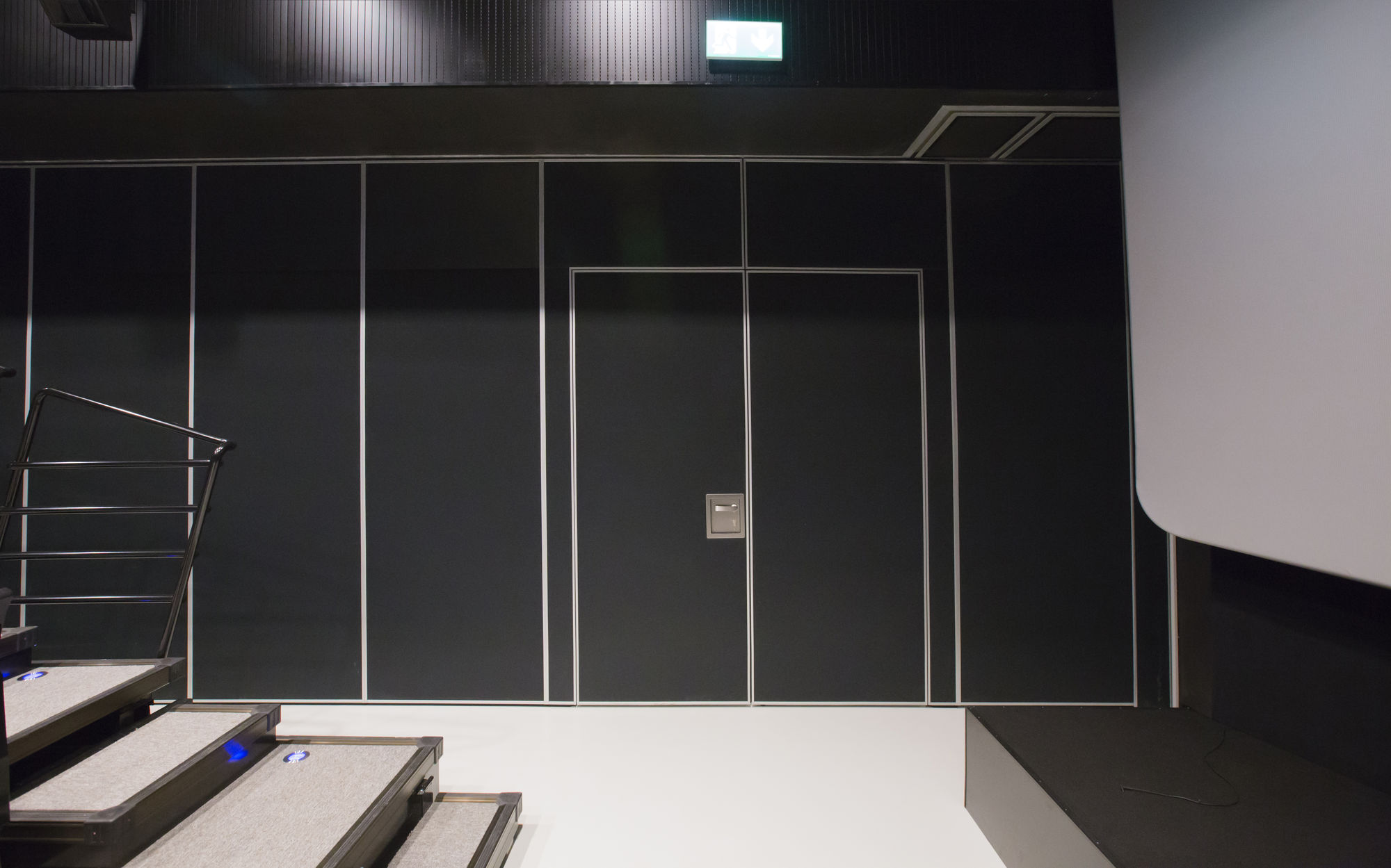 Фото Глухие раздвижные перегородки NAYADA SmartWall H5/H7